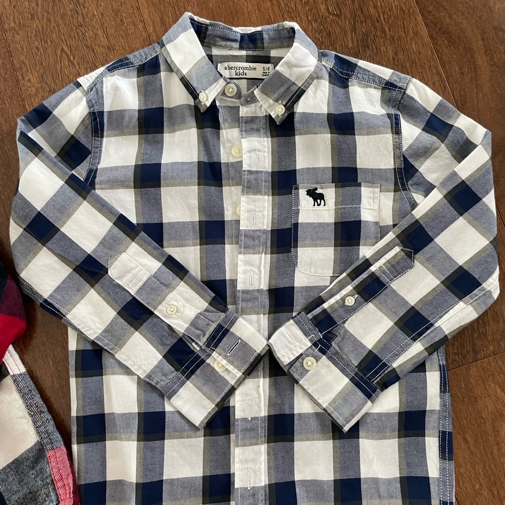 Abercrombie boys blue green and white flannel button down